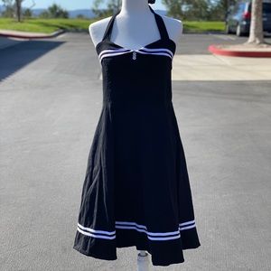 Pin-up style halter top dress